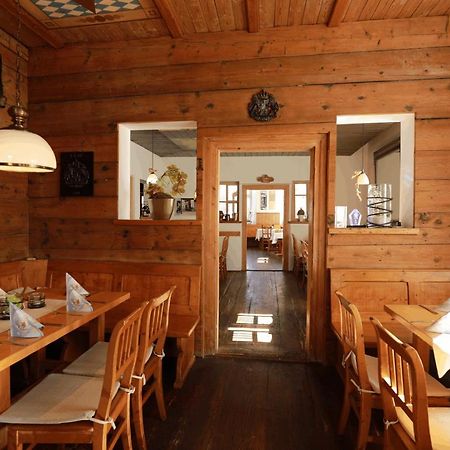 Hotel Weinstube Sinas Brettl Nördlingen Esterno foto